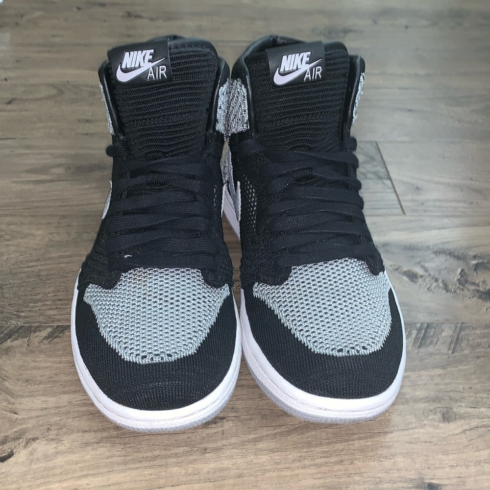 Air Jordan 1 Retro Hightop Flyknit Shoes